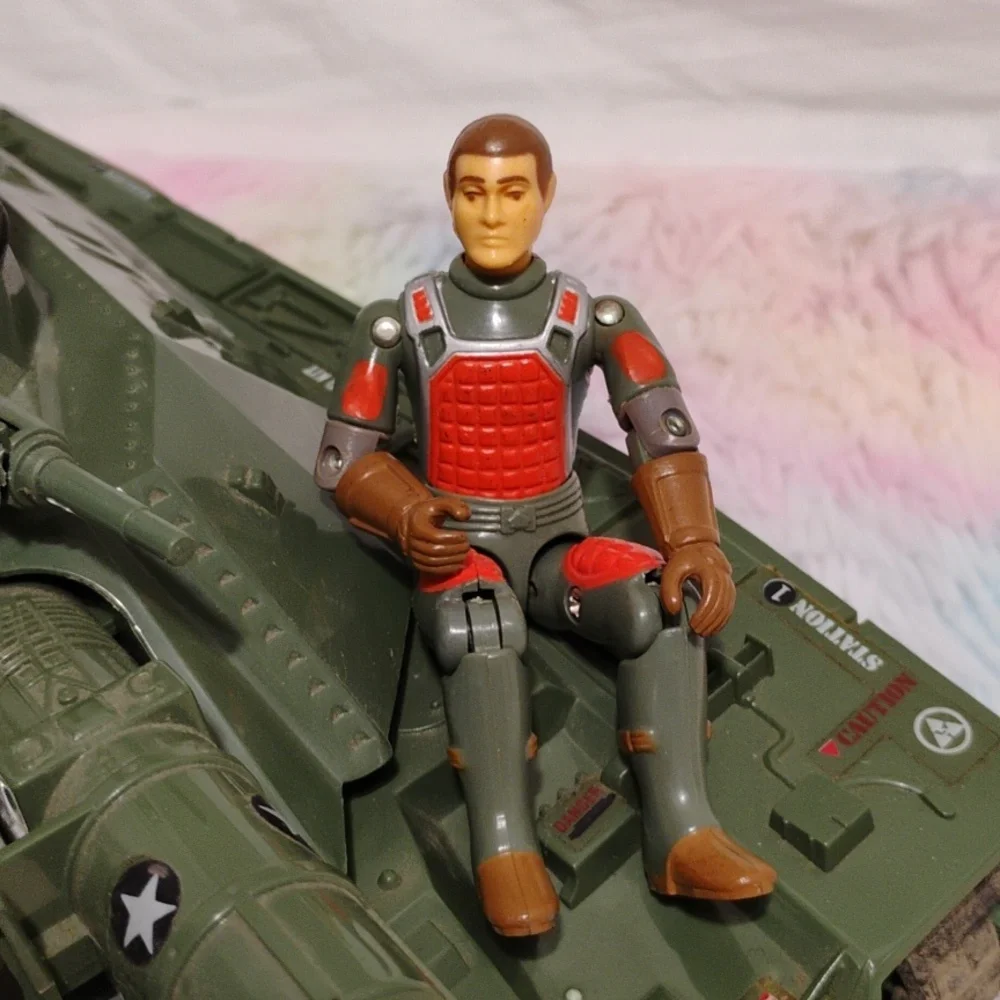 (A-4) GI Joe Mobat Motorized 1982 Battle Tank W 3 80's GI Joe Action Figures